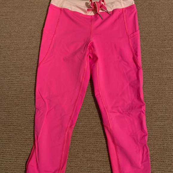 lululemon athletica Pants - Crop leggings Lululemon lululemon athletica Pants - Crop leggings Lululemon
